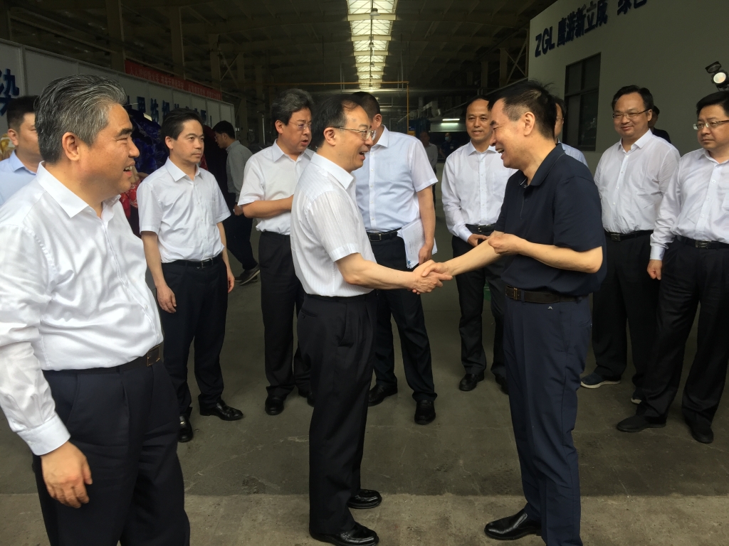 2020年6月23日，省長(zhǎng)吳政隆來(lái)新立成公司調(diào)研指導(dǎo)工作